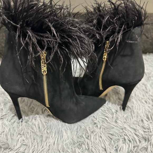 Michael Kors Whitby Feather Trim Shade Ankle Boot. New - Picture 6 of 7